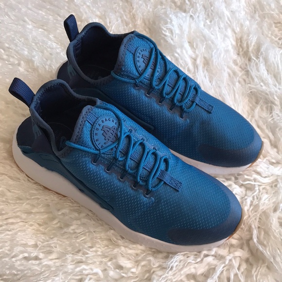 NWT Nike Huarache Run Ultra - Picture 6 of 8